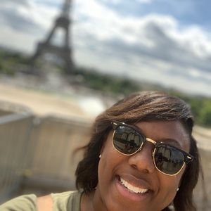 Meet your Posher, Brandi